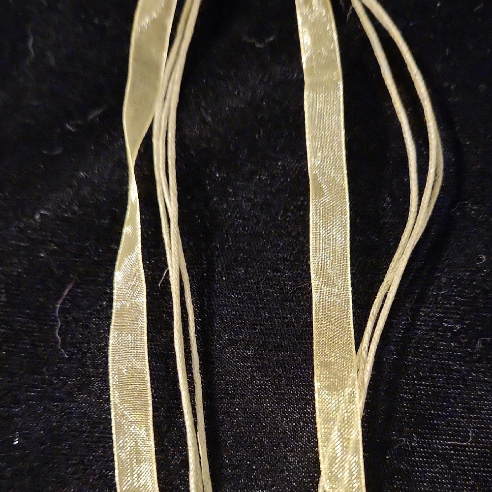 Green and Silver Teardrop Pendant Necklace - Picture 5 of 6